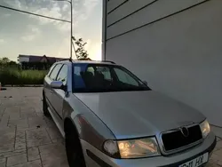 Gri Utilizat 2002 Skoda Octavia Break | 1.150 EUR (Super Preț)