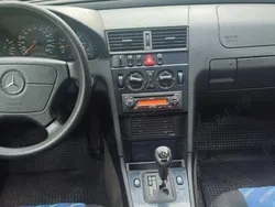 Utilizat 2000 Mercedes C180 Berlinǎ | 2.400 EUR