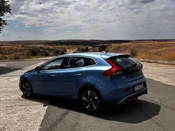 Albastru Utilizat 2015 Volvo V40 Break | 8.650 EUR (Preț OK)