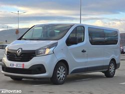 Culoareargint Utilizat 2017 Renault Trafic Authentique Van | 11.800 EUR (Preț bun)