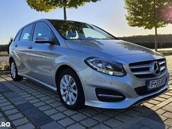 Culoareargint Utilizat 2015 Mercedes B180 Monovolum | 14.990 EUR