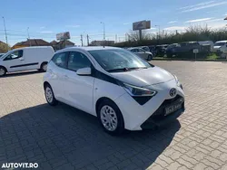 Culoarealb Utilizat 2018 Toyota Aygo Hatchback | 8.032 EUR (Scump)