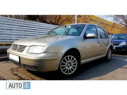 Auriu Utilizat 2004 VW Bora Berlinǎ | 2.350 EUR
