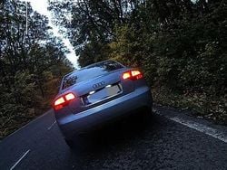 Culoarealbastru Utilizat 2006 Audi A4 Berlinǎ | 1.800 EUR (Super Preț)