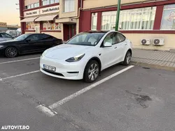 Culoarealb Utilizat 2023 Tesla Model Y SUV | 37.000 EUR