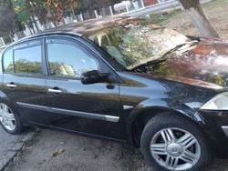 Utilizat 2005 Renault Mégane II Berlinǎ | 1.000 EUR (Preț bun)