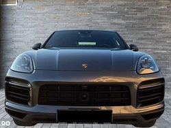 Culoarenegru Utilizat 2021 Porsche Cayenne SUV | 65.000 EUR (Scump)