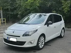 Alb Utilizat 2011 Renault Grand Scénic III Monovolum | 3.950 EUR