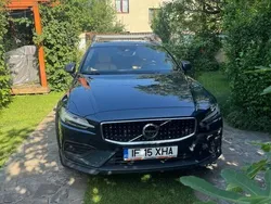 Albastru Utilizat 2021 Volvo V60 Momentum Break | 35.000 EUR
