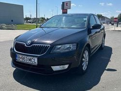 Negru Utilizat 2014 Skoda Octavia Ambition Berlinǎ | 7.900 EUR (Super Preț)