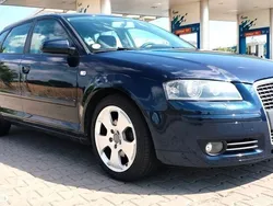 Albastru Utilizat 2006 Audi A3 Sportback Ambiente Hatchback | 3.550 EUR