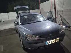 Utilizat 2000 Ford Mondeo Berlinǎ | 1.700 EUR