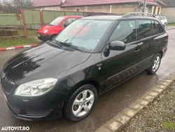 Culoarenegru Utilizat 2012 Skoda Fabia Family Break | 3.590 EUR (Preț OK)