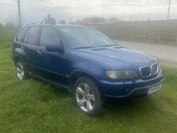Utilizat 2002 BMW X5 SUV | 2.900 EUR
