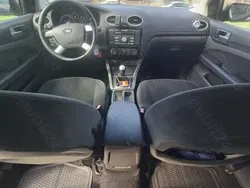Utilizat 2005 Ford Focus Ghia Hatchback | 2.300 EUR (Puțin scump)