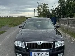 Utilizat 2008 Skoda 105 Berlinǎ | 2.700 EUR