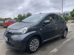 Gri Utilizat 2008 Toyota Aygo Hatchback | 4.550 EUR