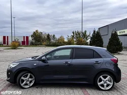 Gri Utilizat 2018 Kia Rio GT-Line Berlinǎ | 7.400 EUR