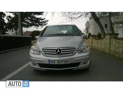 Argintiu Utilizat 2007 Mercedes B180 Monovolum | 4.790 EUR (Scump)