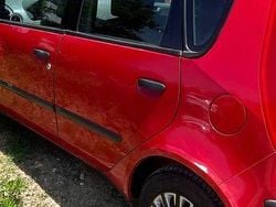 Culoarerosu Utilizat 2005 Mitsubishi Colt | 1.500 EUR