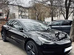 Negru Utilizat 2019 Tesla Model 3 Berlinǎ | 17.499 EUR (Preț bun)