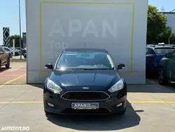 Culoarealbastru Utilizat 2017 Ford Focus Trend Hatchback | 8.500 EUR (Preț OK)
