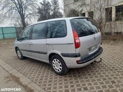 Culoareargint Utilizat 2005 Peugeot 807 Monovolum | 950 EUR
