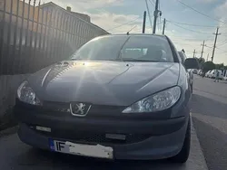 Gri Utilizat 2003 Peugeot 206 Coupe | 750 EUR