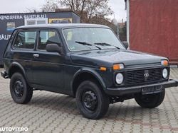 Culoareverde Utilizat 2011 Lada niva SUV | 3.599 EUR