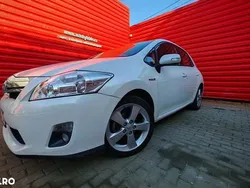 Alb Utilizat 2012 Toyota Auris Hybrid Life Berlinǎ | 7.990 EUR (Super Preț)