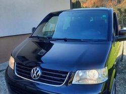 Culoarenegru Utilizat 2006 VW Caravelle Monovolum | 8.450 EUR (Puțin scump)