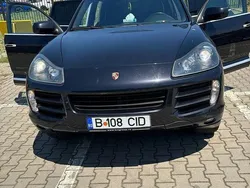 Negru Utilizat 2010 Porsche Cayenne SUV | 9.250 EUR (Preț bun)