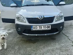 Alb Utilizat 2013 Skoda Roomster Ambition Break | 3.899 EUR