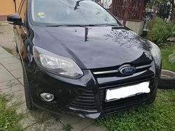 Negru Utilizat 2013 Ford Focus Hatchback | 2.800 EUR