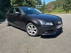 Gri Utilizat 2010 Audi A4 Berlinǎ | 6.750 EUR (Preț bun)