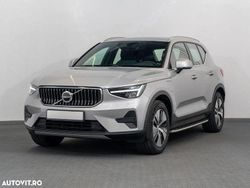 Argintiu Utilizat 2023 Volvo XC40 Plus SUV | 46.131 EUR (Scump)