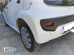 Alb Utilizat 2008 Peugeot 107 Hatchback | 2.400 EUR