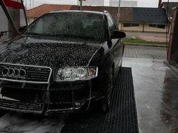 Utilizat 2003 Audi A4 | 1.200 EUR