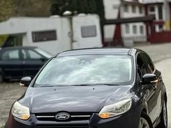 Utilizat 2012 Ford Focus Hatchback | 3.899 EUR (Preț bun)
