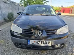 Negru Utilizat 2005 Renault Mégane II Berlinǎ | 900 EUR (Preț bun)