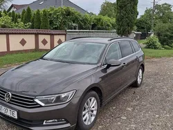 Maro Utilizat 2015 VW Passat Comfortline Break | 8.990 EUR (Puțin scump)