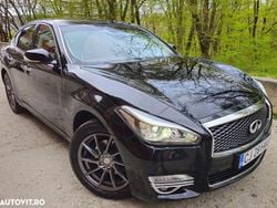 Culoarenegru Utilizat 2014 Infiniti Q70 Berlinǎ | 7.750 EUR
