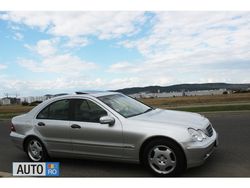 Argintiu Utilizat 2000 Mercedes C200 Berlinǎ | 2.950 EUR