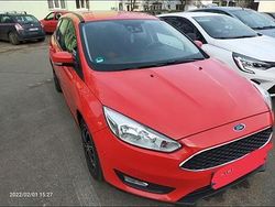 Rosu Utilizat 2015 Ford Focus Break | 6.000 EUR (Preț OK)