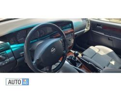 Gri Utilizat 2002 Opel Omega Berlinǎ | 2.000 EUR