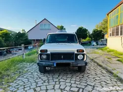 Utilizat 2003 Lada niva SUV | 1.500 EUR