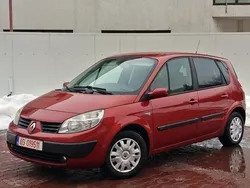 Roşu Utilizat 2006 Renault Scénic II Monovolum | 2.450 EUR