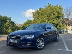 Culoarealbastru Utilizat 2012 Audi A4 Ambition Break | 7.600 EUR (Preț OK)