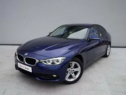 Albastru inchis metalic perleffect Utilizat 2017 BMW 318 | 18.200 EUR (Preț OK)