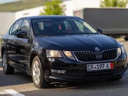 Negru Utilizat 2019 Skoda Octavia Ambition Berlinǎ | 8.900 EUR (Super Preț)